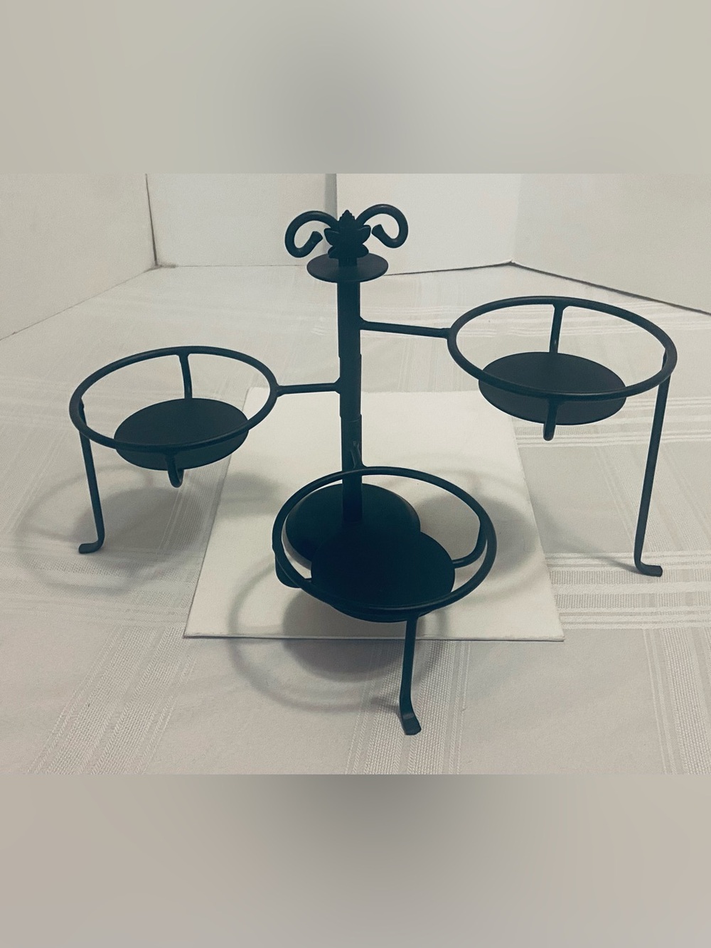 LONGABERGER Three-Tier Wrought Iron Swivel Caddy. Approx. 12x12